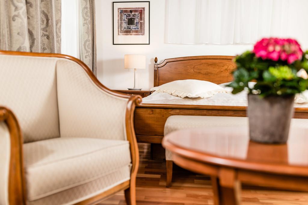 Hotel Restaurant Lilie Віпітено Екстер'єр фото