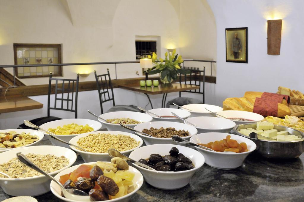 Hotel Restaurant Lilie Віпітено Екстер'єр фото